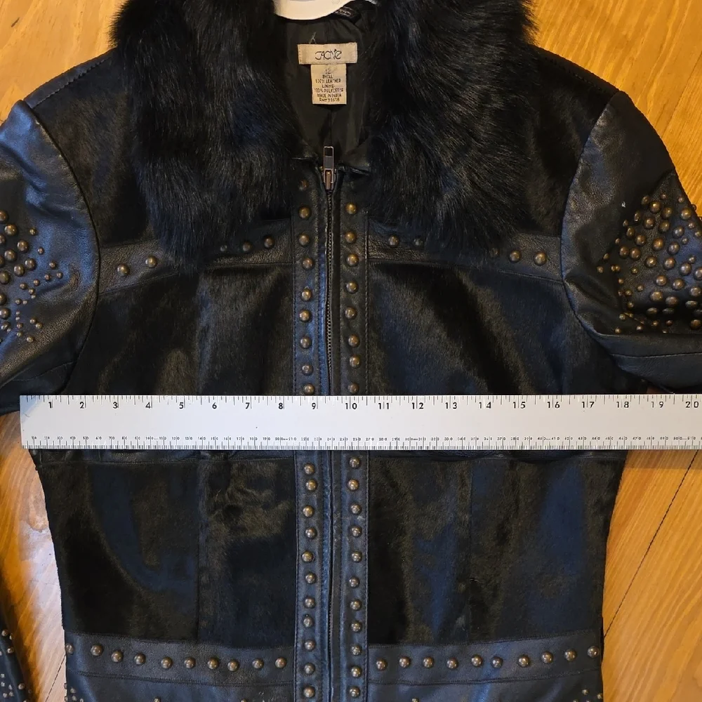 Cache Vintage Black Leather Jacket with Studs and Fur Sz 12 - Picture 9 of 14